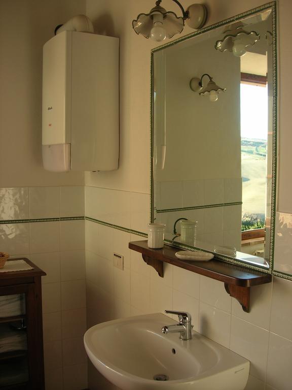 Agriturismo La Valle Del Sole Castiglione d'Orcia Room photo